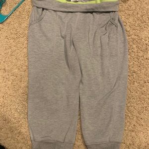 Nike capri sweatpants
